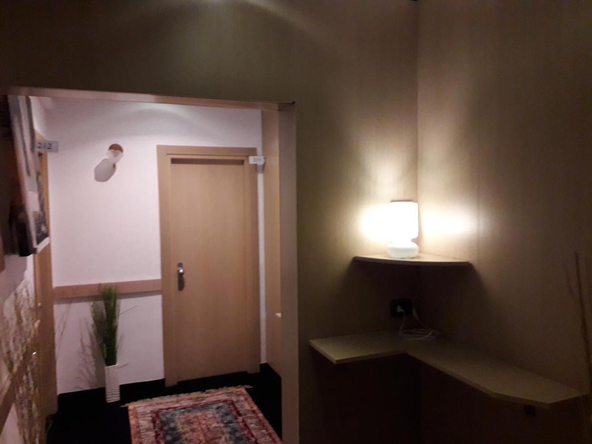Hotel Vittoriano Торино Екстериор снимка