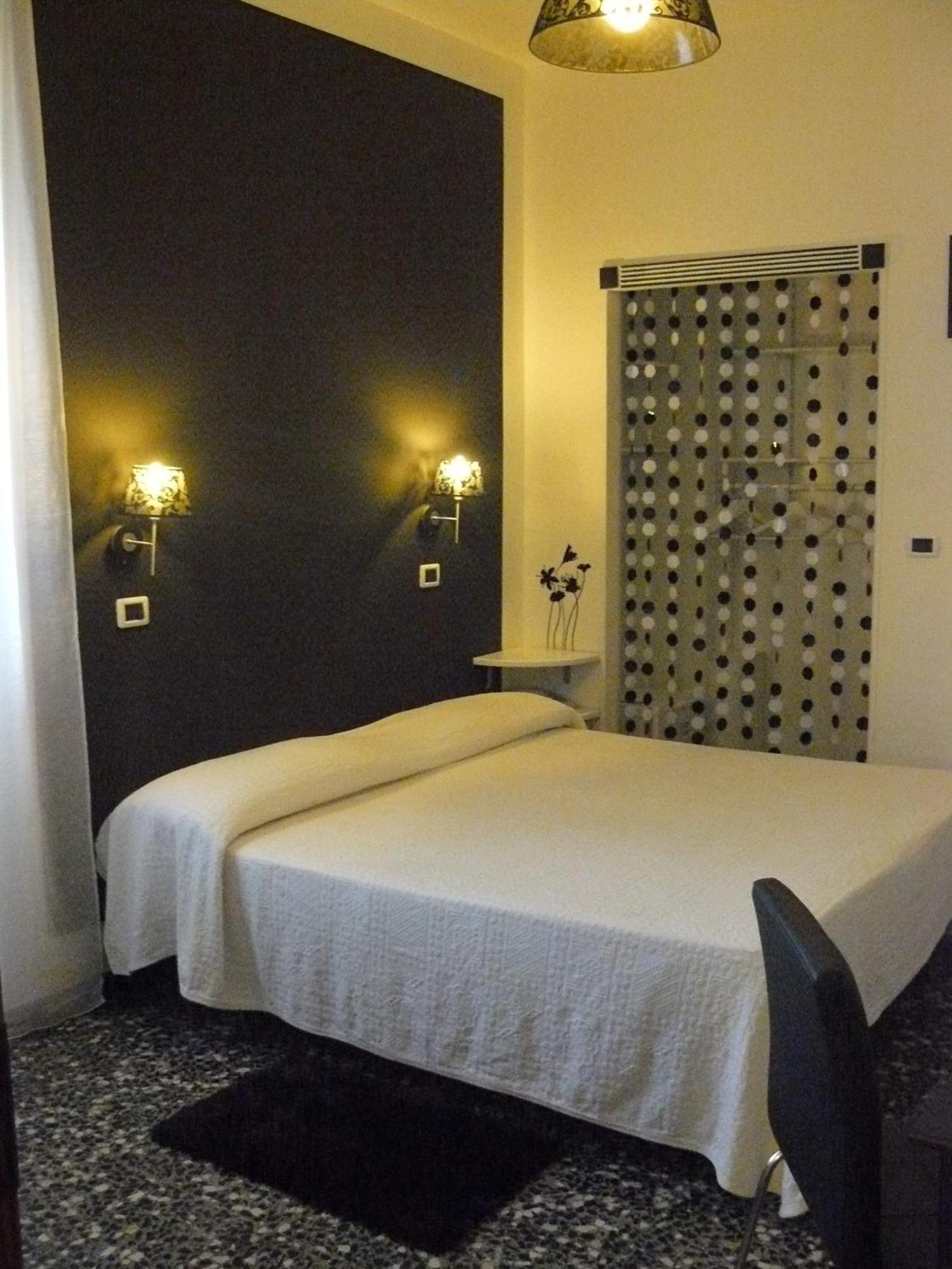 Hotel Vittoriano Торино Екстериор снимка