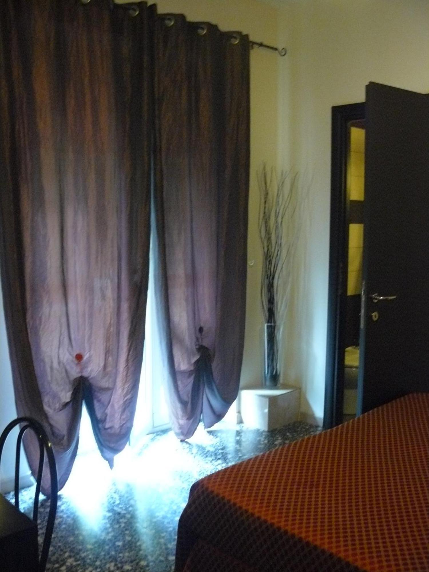 Hotel Vittoriano Торино Екстериор снимка